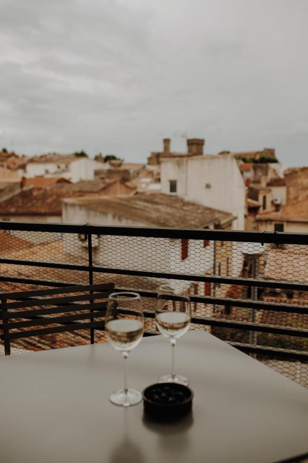 Superbe Appartement Renove - Salon De Provence エクステリア 写真