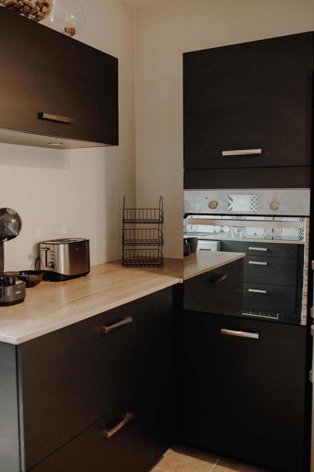Superbe Appartement Renove - Salon De Provence エクステリア 写真