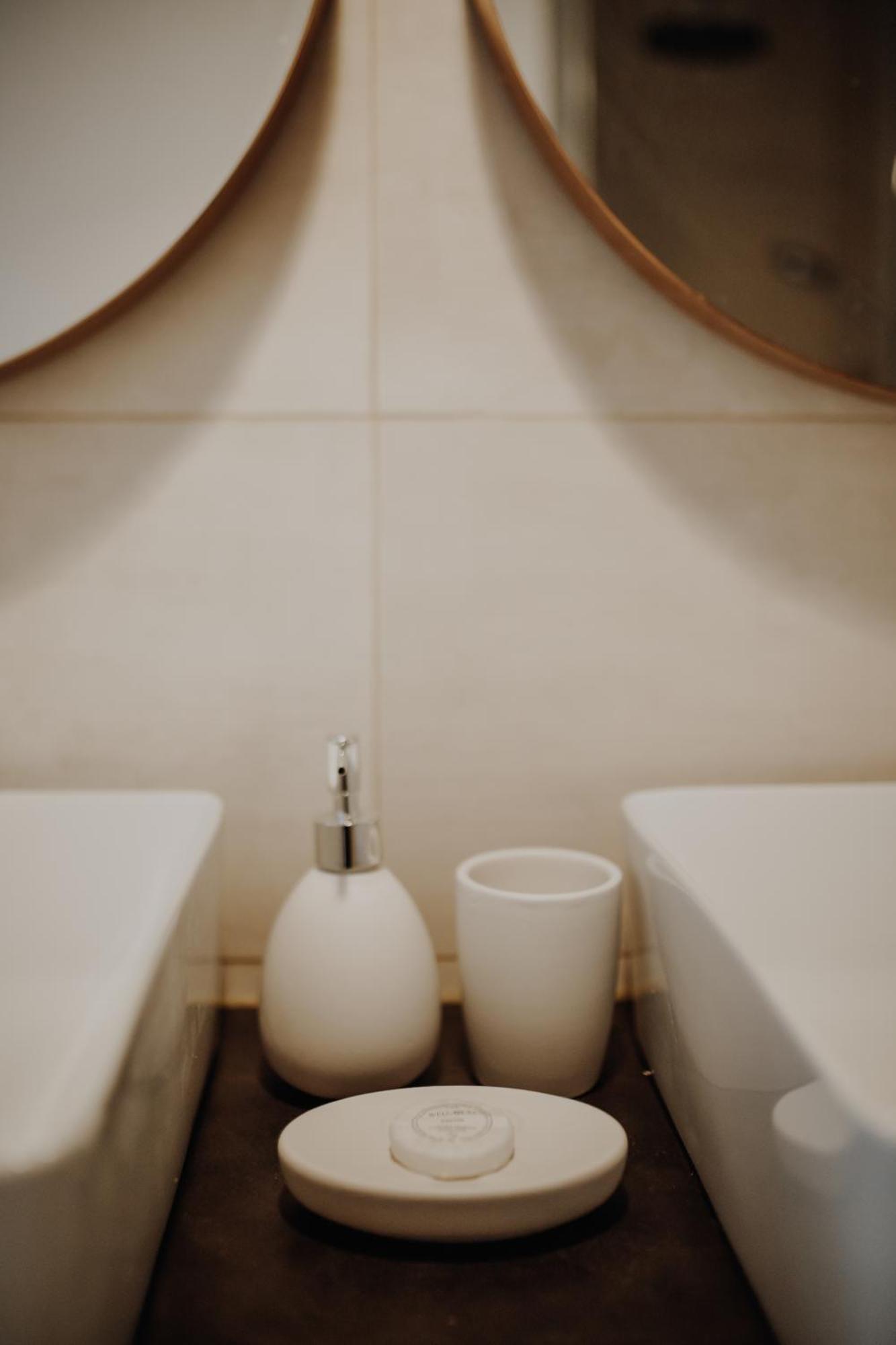 Superbe Appartement Renove - Salon De Provence エクステリア 写真