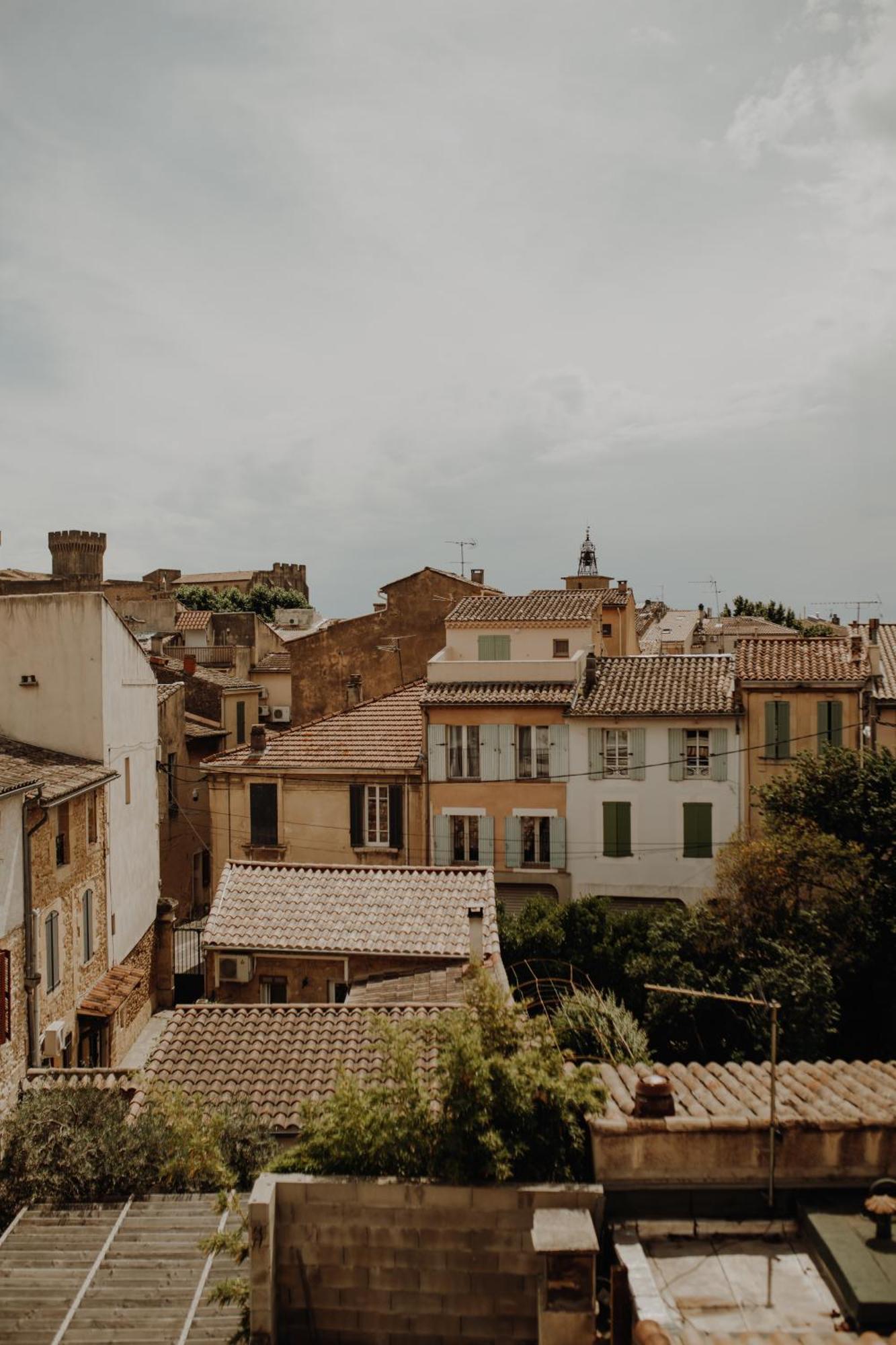 Superbe Appartement Renove - Salon De Provence エクステリア 写真